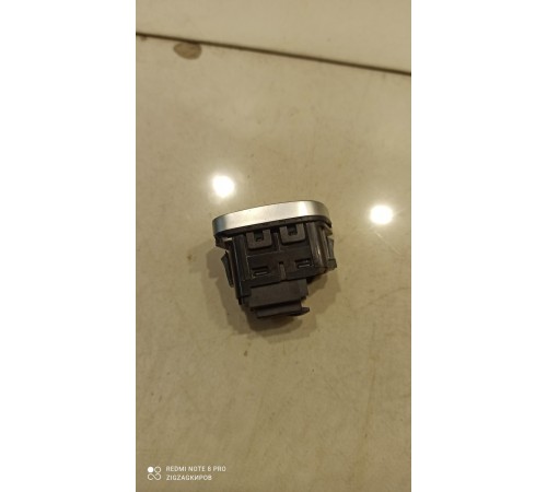 Кнопка центрального замка