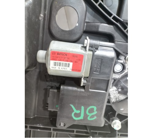 Стеклоподьемник,задний правый