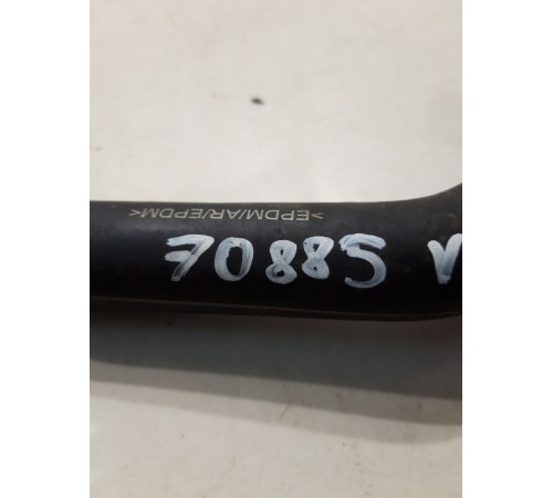 Патрубок системы охлаждения