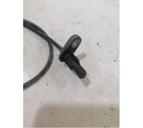 Датчик ABS передний