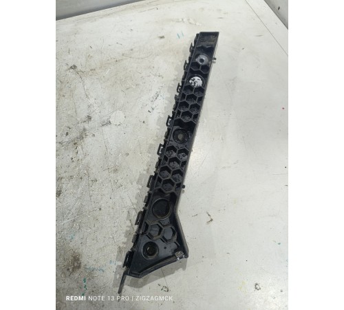 Кронштейн заднего бампера левый