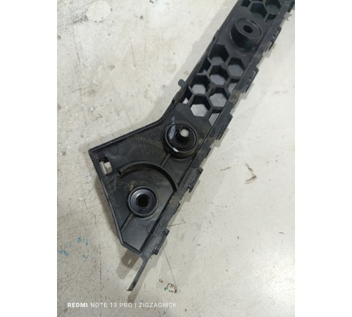 Кронштейн заднего бампера левый