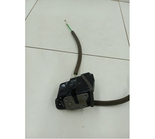 Замок двери задний правый