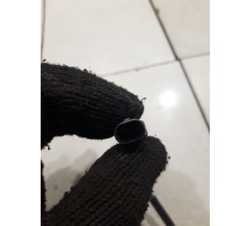 Датчик ABS(передний левый)