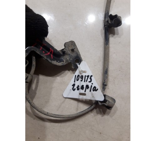 Датчик ABS(передний левый)