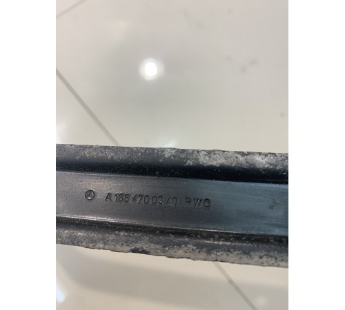 Кронштейн топливного бака