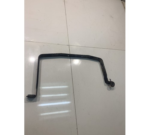 Кронштейн топливного бака