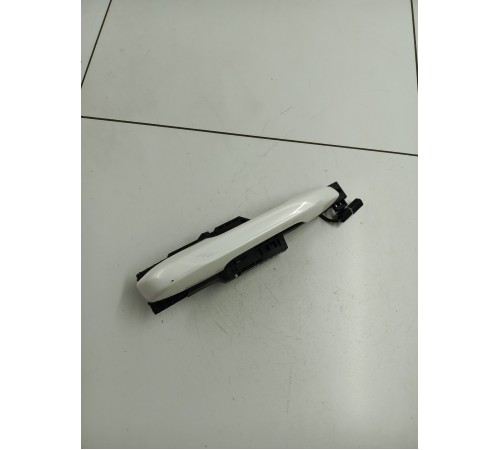 Ручка двери передняя правая наружная