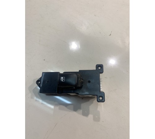 Кнопка стеклоподъемника (задняя, левая)