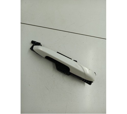 Ручка двери передняя правая наружная