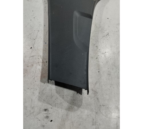 Обшивка центральной стойки(левая нижняя)