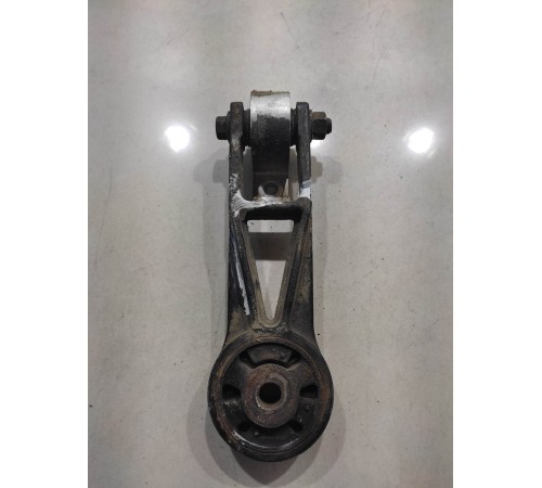 Опора двигателя задняя