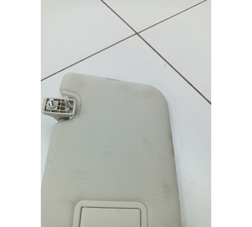 Козырек солнцезащитный левый