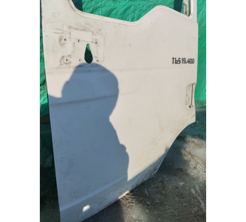 Дверь кабины левая