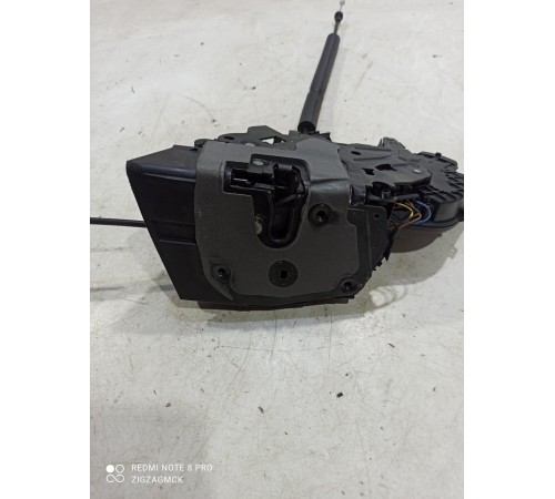 Замок двери (передний левый)