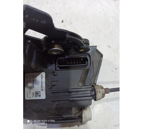 Замок двери (передний левый)