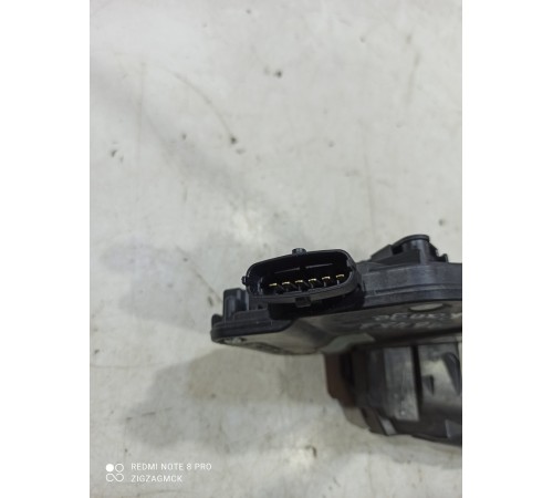 Замок двери (передний левый)