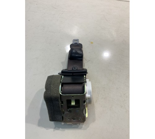 Ремень безопасности (задний, средний)