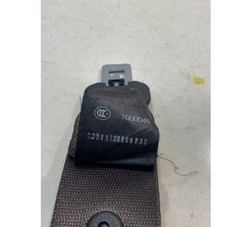 Ремень безопасности (задний, средний)