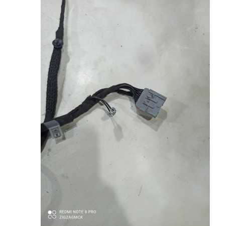 Электропроводка двери (передняя левая)