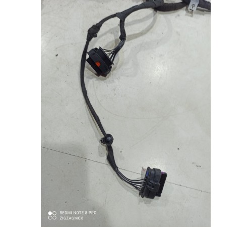 Электропроводка двери (передняя левая)