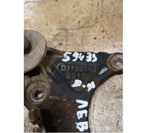 Опора двигателя левая