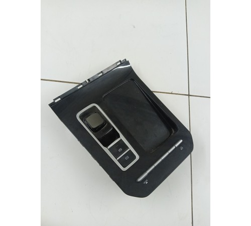 Блок управления центральной консоли