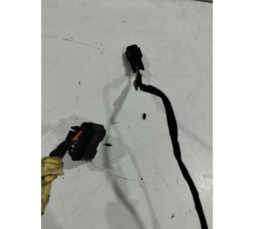 Электропроводка двери (передняя левая)