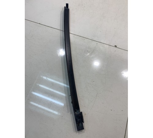 Направляющая стекла (задняя, левая)