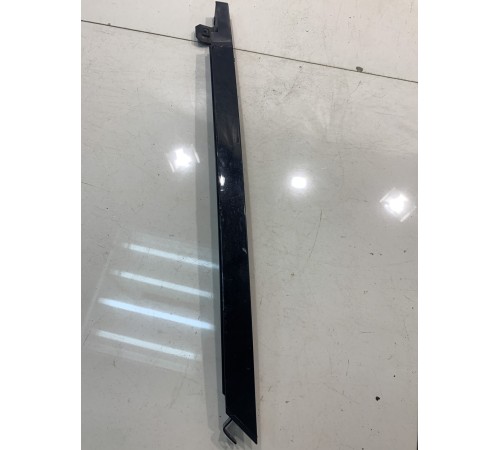 Направляющая стекла (задняя, левая)