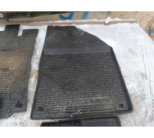 Комплект ковриков салона