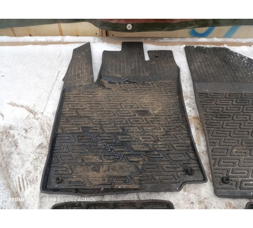 Комплект ковриков салона