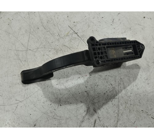 Педаль акселератора (газа)