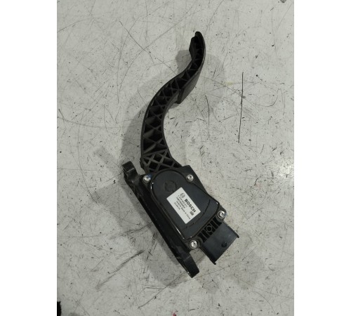 Педаль акселератора (газа)