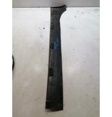 Уплотнитель двери задний правый