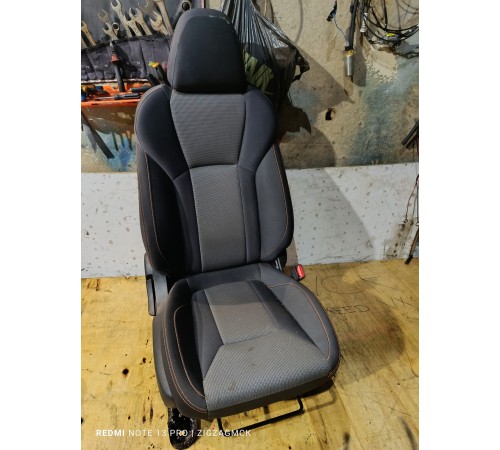 Сиденье переднее правое