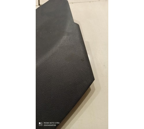 Накладка центральной консоли левая