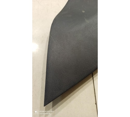 Накладка центральной консоли левая