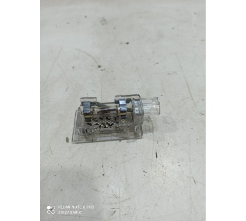 Плафон внутреннего освещения салона