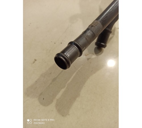 Патрубок системы охлаждения