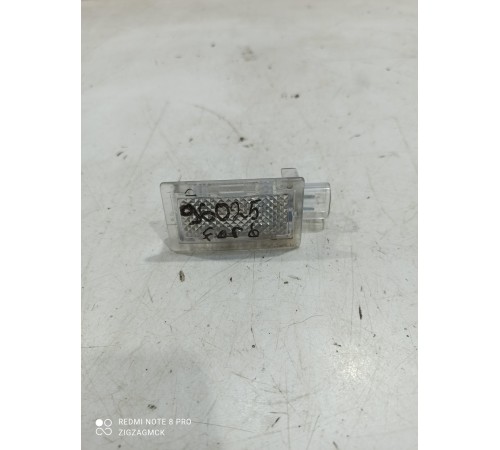 Плафон внутреннего освещения салона