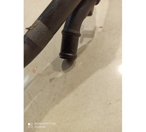 Патрубок системы охлаждения