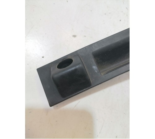 Кнопка открывания крышки багажника