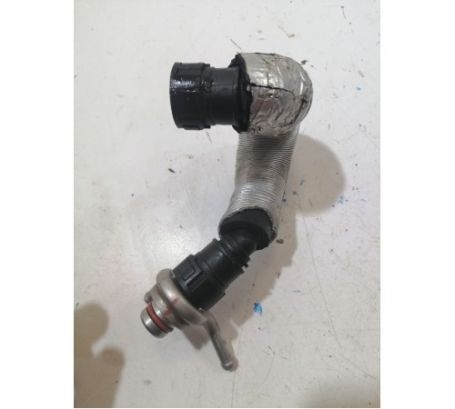 Патрубок картерных газов