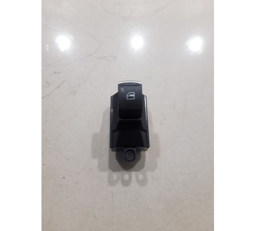 Кнопка стеклоподъемника (задняя правая)