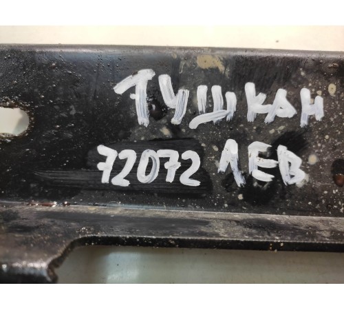 крепеж переднего подрамника(левый)