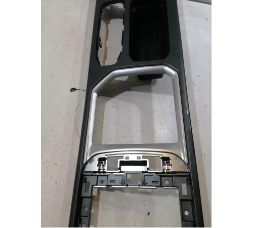 Накладка центральной консоли