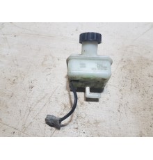 Бачок главного тормозного цилиндра