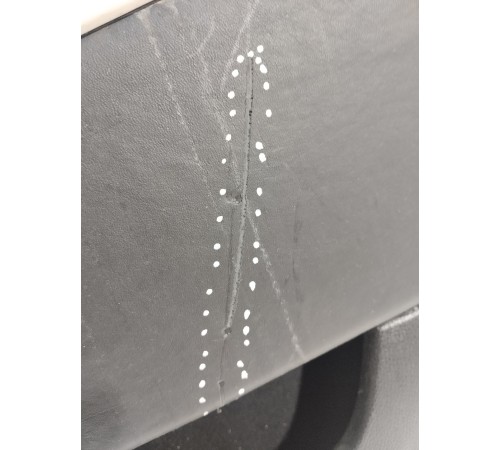 Обшивка двери(передняя правая)