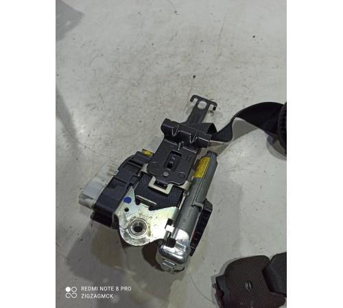 Ремень безопасности (передний правый)